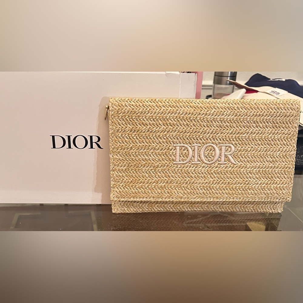 AUTHENTIC NWT Dior Natural Woven Clutch